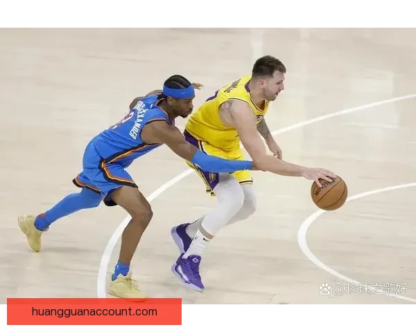 雷迪克：对阵雷霆锻炼季后赛心态 斯马特预计周一复出