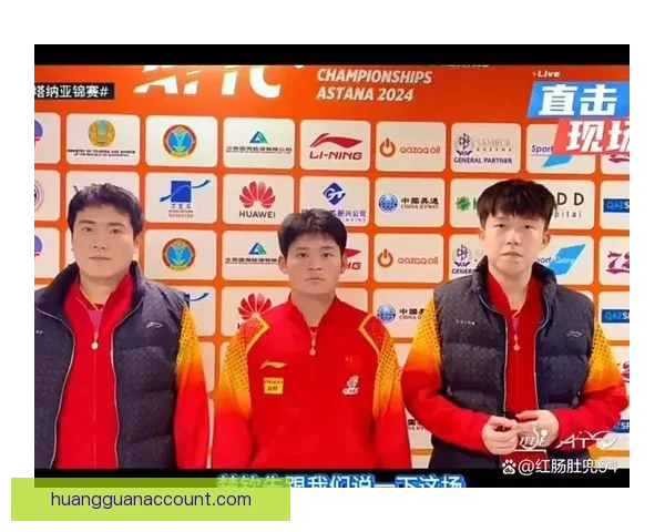 王楚钦赛场拼搏举动感动球迷采访中忽然双手撑地全力以赴