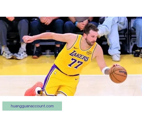 东契奇豪取32分7助攻末节低迷错失绝平球队连胜终结