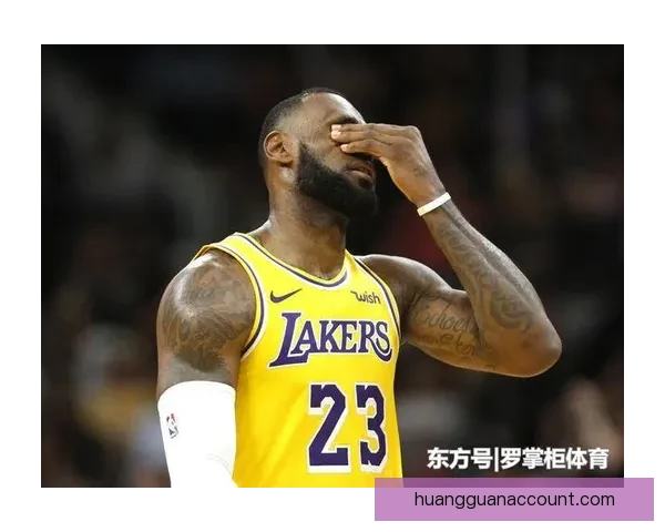 詹姆斯转型背后揭秘 雷迪克与他深度对话促使球权减少